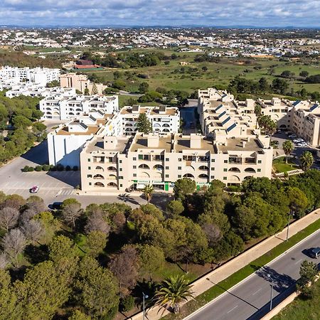 Salgados 1 Bedroom Apartment - 500M From The Beach Guia  Exterior photo